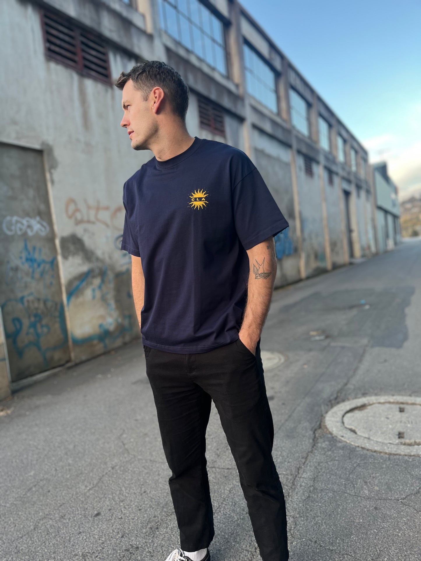 BRAND NEW CLA CRAFTED TEE - SUNRISE - DEEP BLUE