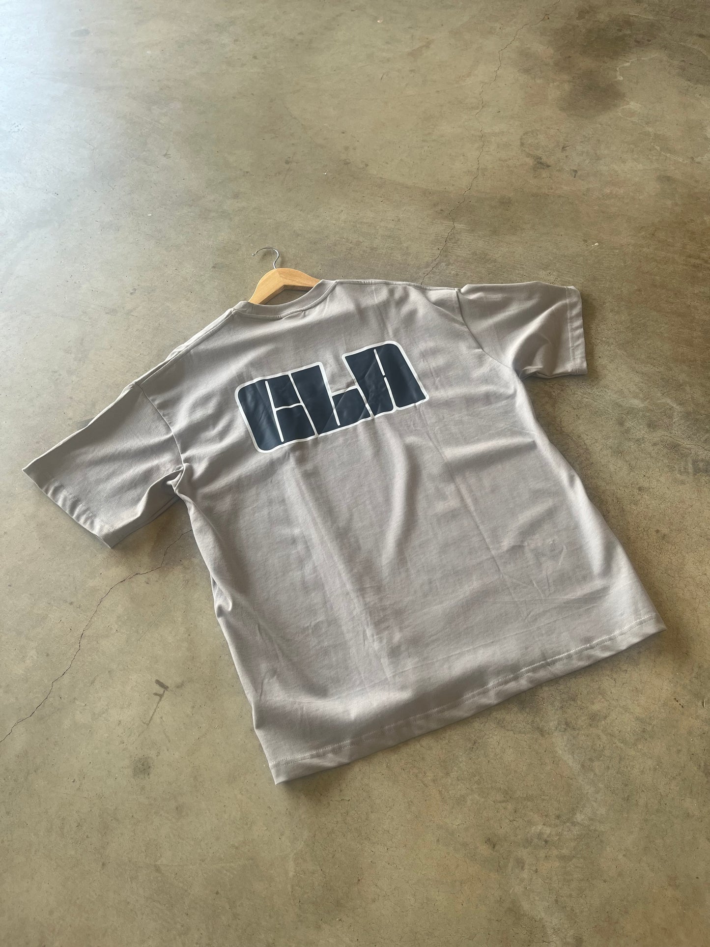 BRAND NEW CRAFTED TEE - BLOCK LOGO - LIGHT GREY