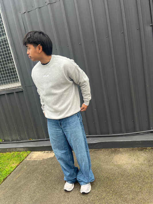 BRAND NEW CRAFTED CREW -GREY