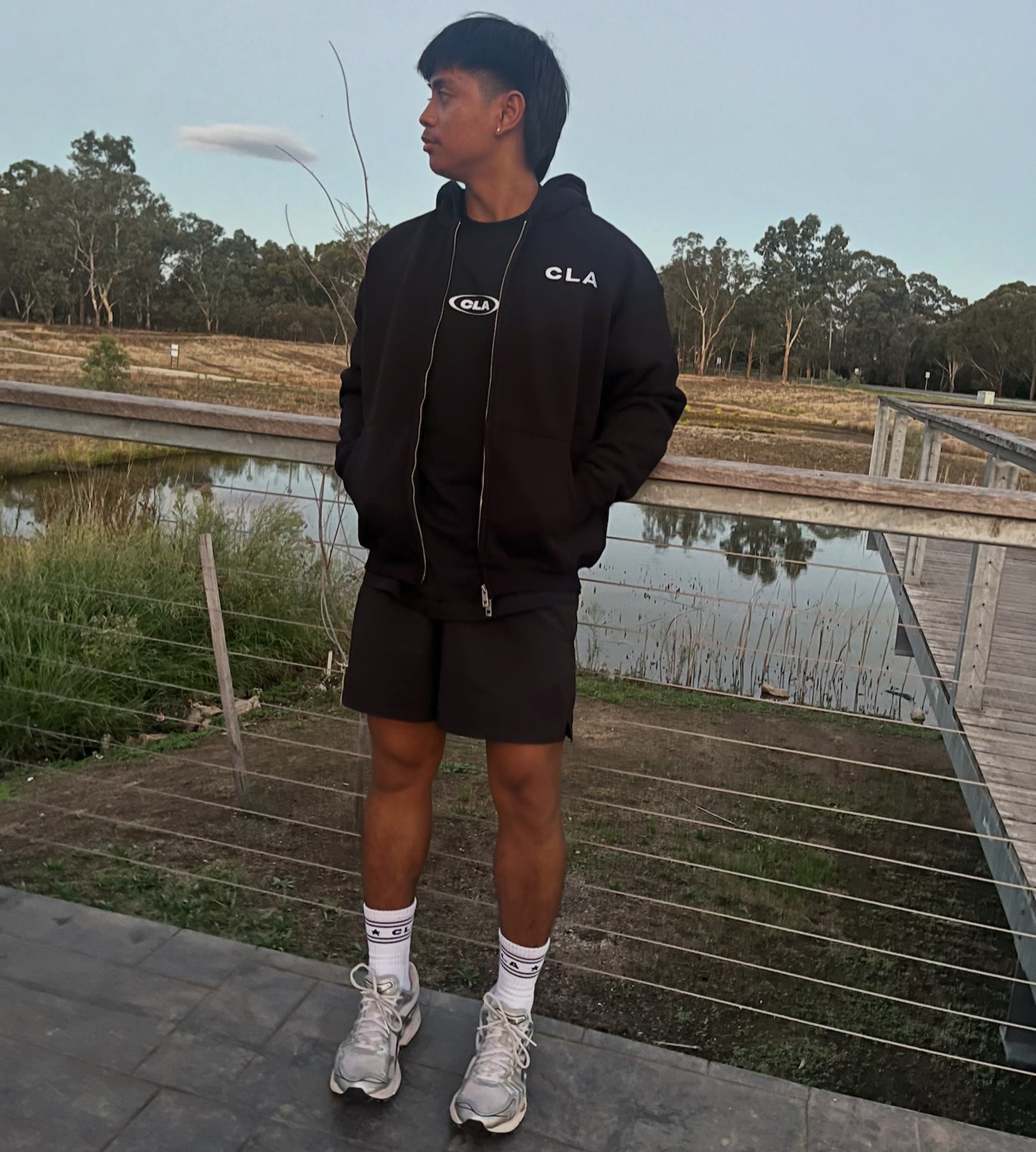 CRAFTED FULL ZIP HOODIE - BLACK